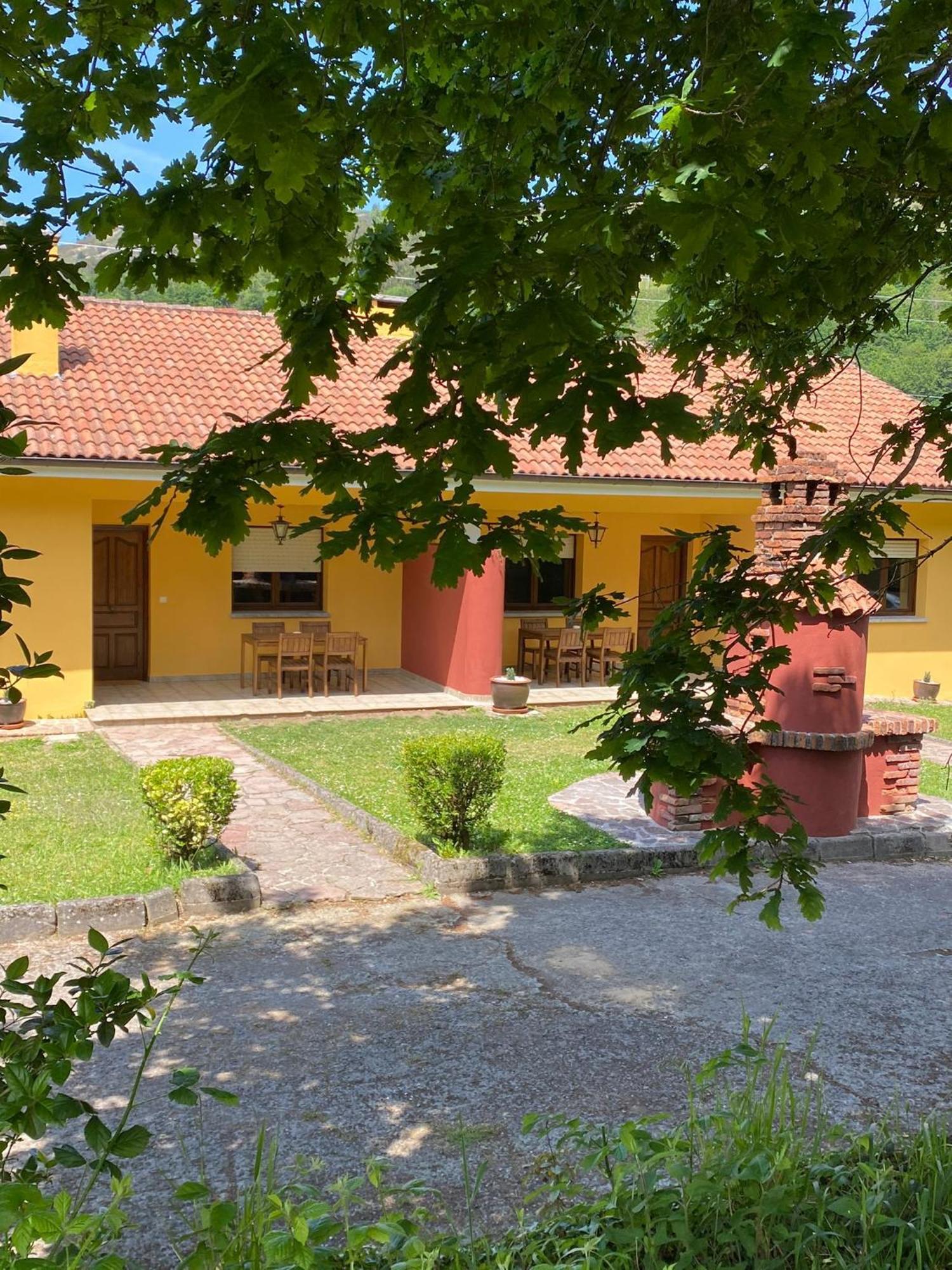 Finca La Cuesta Cangas de Onis Exterior photo